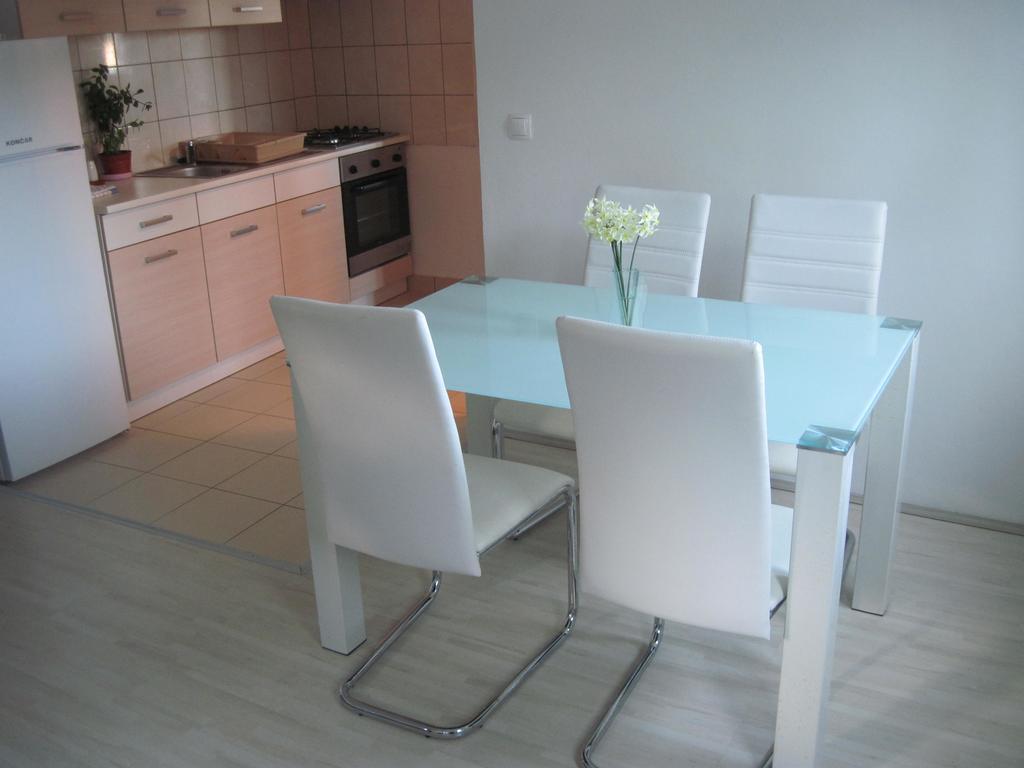 Apartments Rosa Preko Extérieur photo