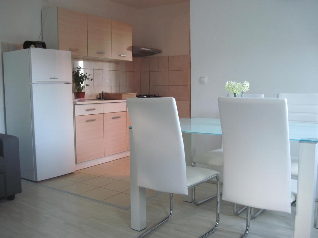 Apartments Rosa Preko Extérieur photo